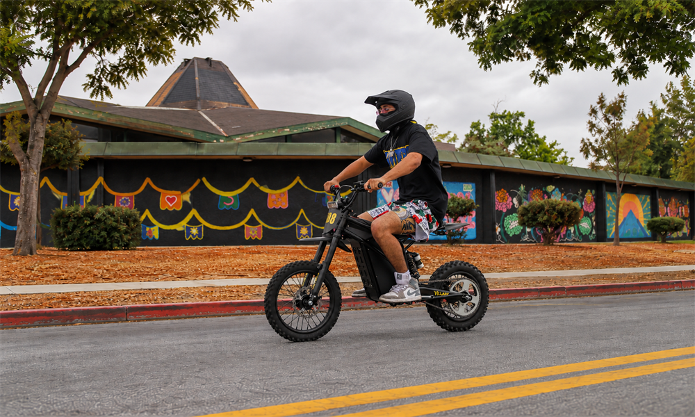 How to Choose an Electric Dirt Bike for Adults