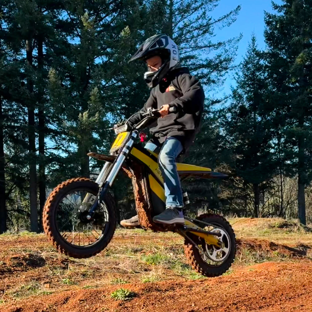 Villain_Electric_Dirt_Bike_Wheelie5